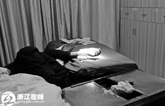 男子捂死87歲母親欲自殺事件二審宣判，自然之旅能否找回內(nèi)心寧靜？