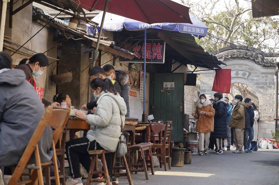 銀行收購新動態(tài)，小巷寶藏與特色小店的獨特魅力